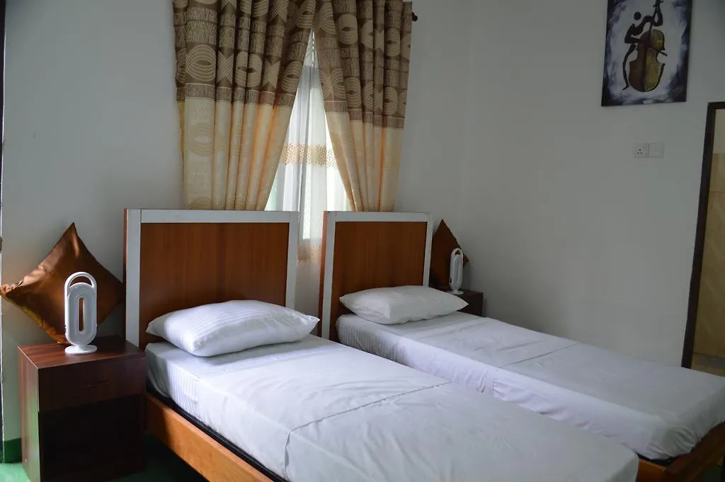 Cinnamon Airport Residencies Katunayake 3*,